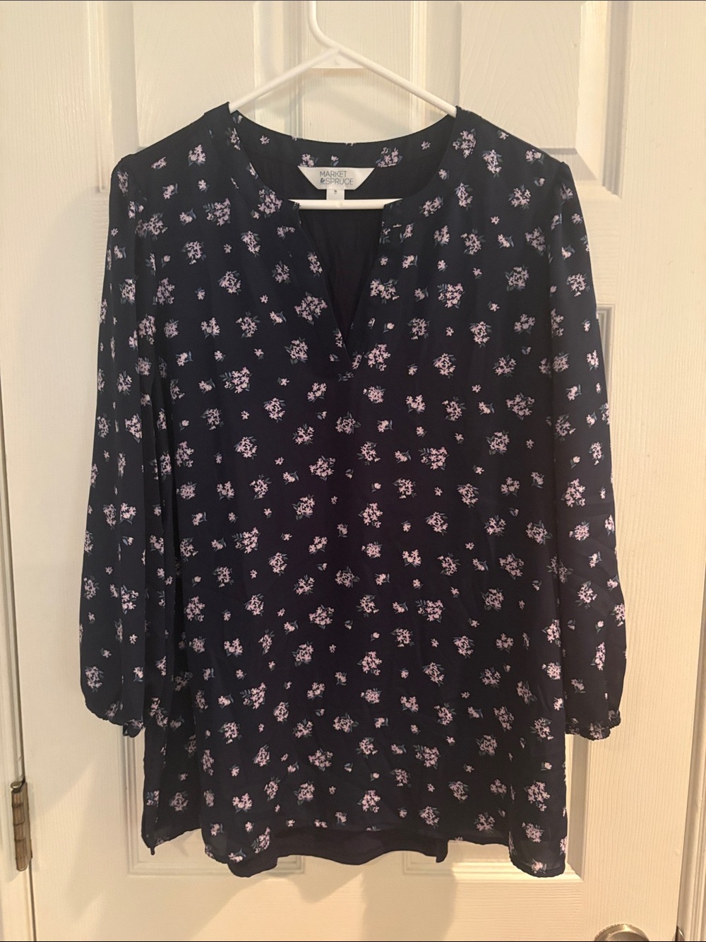 Market & Spruce Navy Floral Split-Neck Tunic
